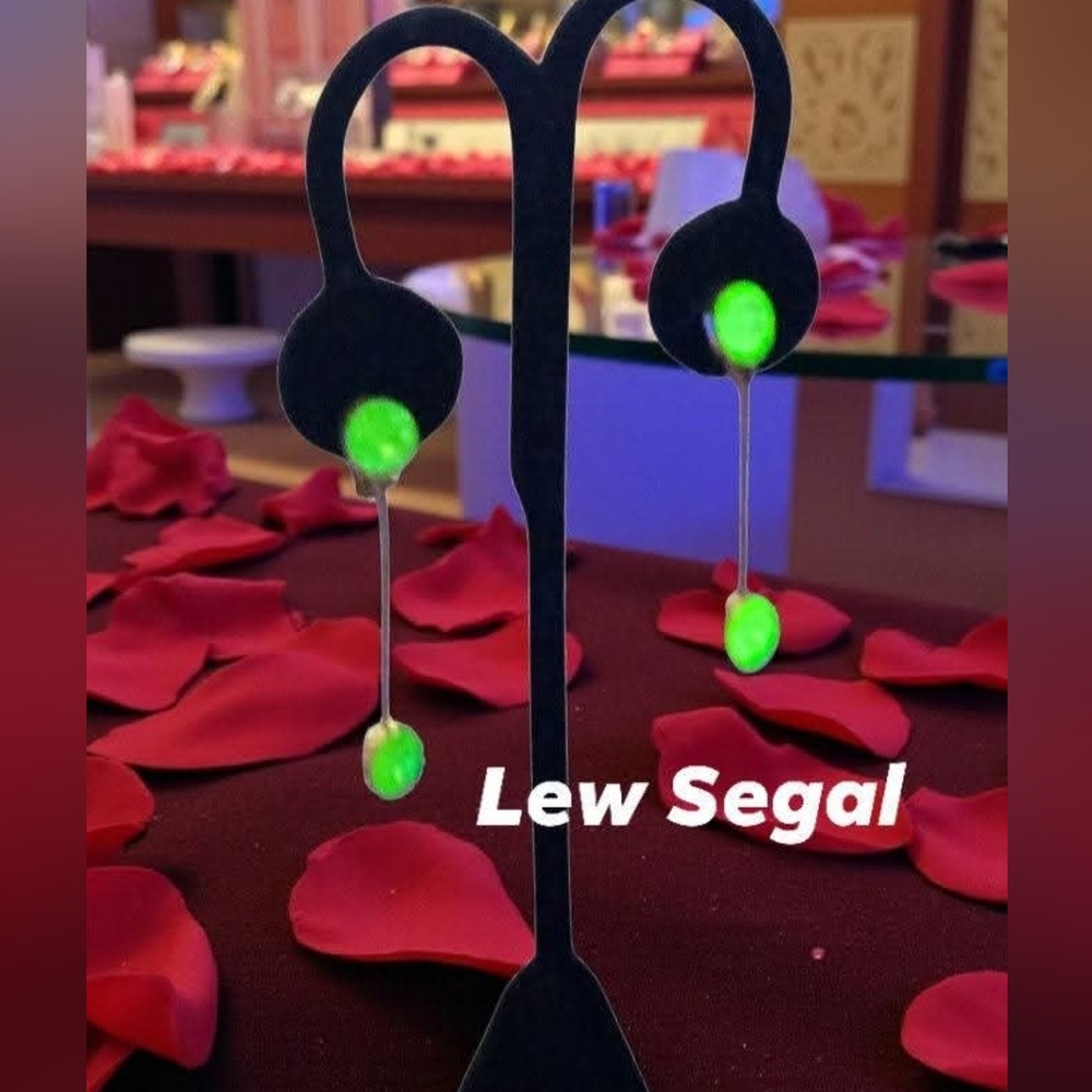 Vtg Lew Segal UG Earring